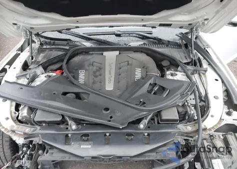 2014 BMW Alpina B7 z USA, uszkodzony, nr VIN WBAYE8C55ED134980